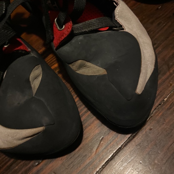 Tenaya climbing shoes size 12
